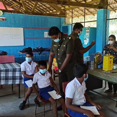 කොවිඩ් මර්ධන එන්නත්කරණ වැඩසටහන